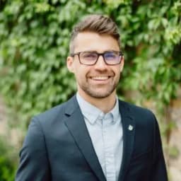 Dr. Matthew Ray