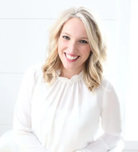 Megan Wall, Marty Chiropractic Clinic in Edina